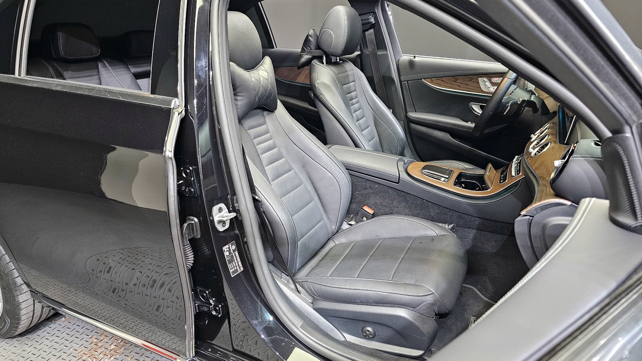 Mercedes E-Class 2023