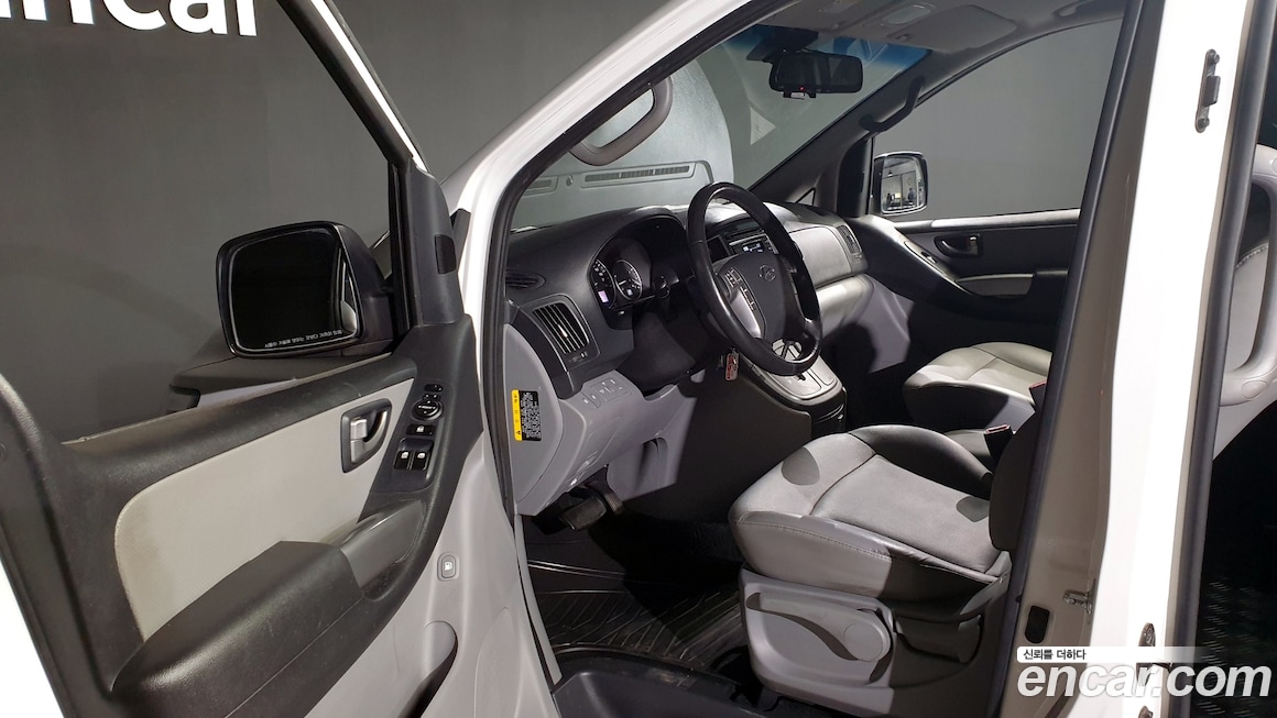 Hyundai Grand Starex 2018