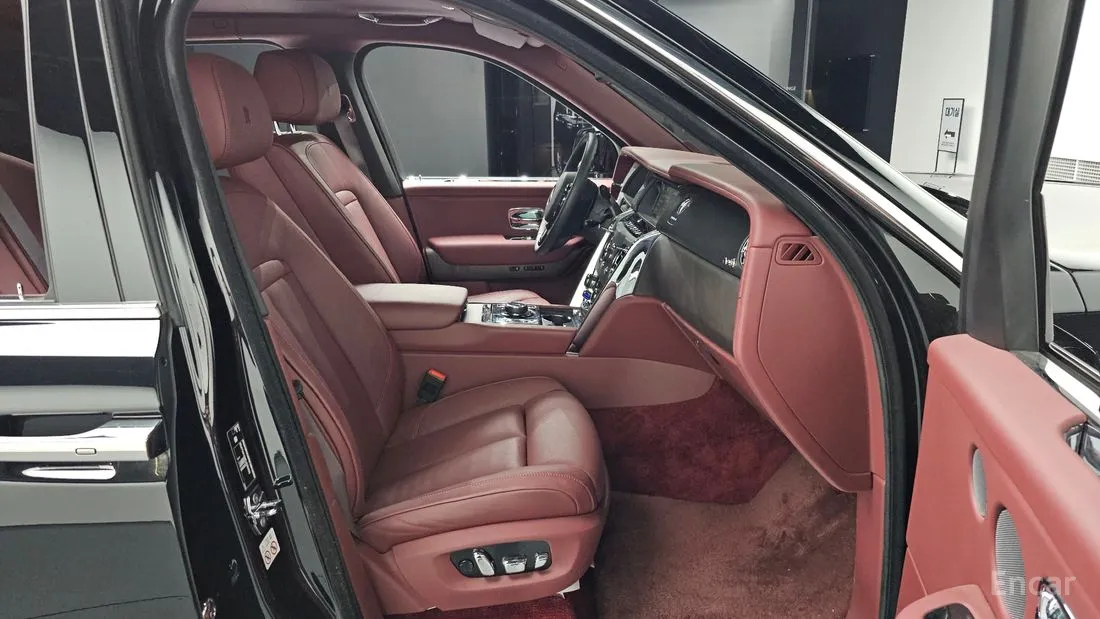 Rolls-Royce Cullinan 2023