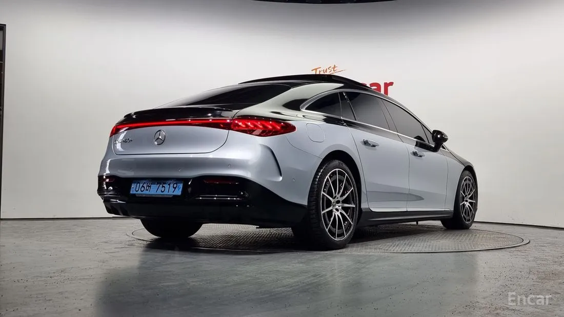Mercedes EQS 2021