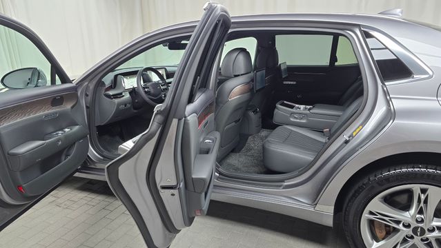 Genesis G90 2023