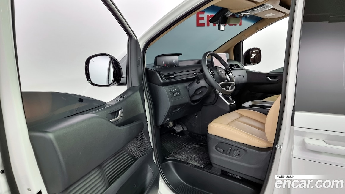 Hyundai Staria 2022