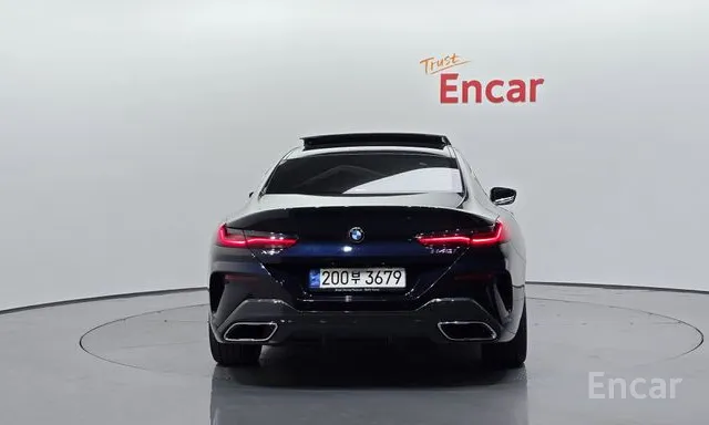 BMW 8 series 2021