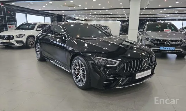 Mercedes AMG GT 2024