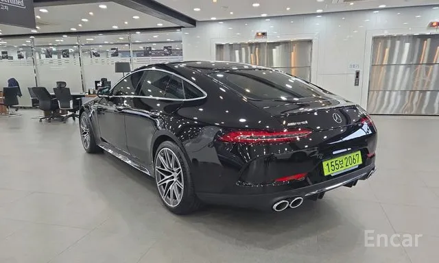 Mercedes AMG GT 2024