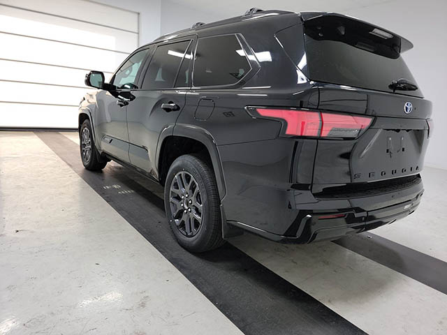 Toyota Sequoia 2023