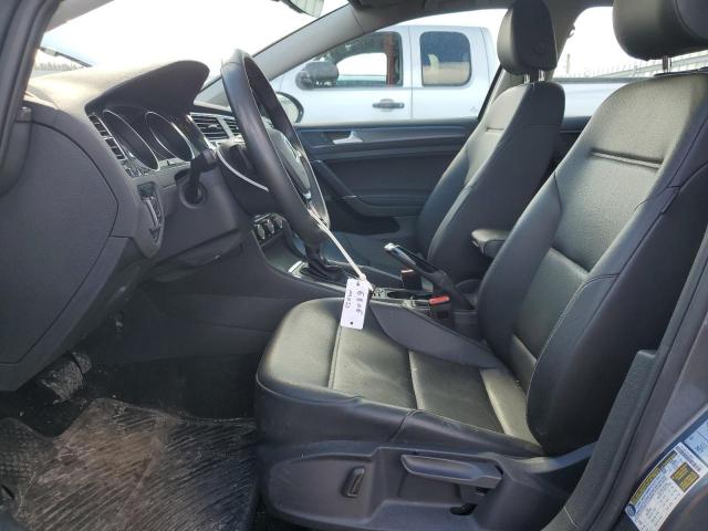 Volkswagen Golf 2021