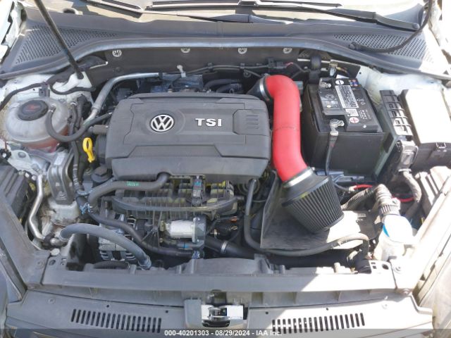 Volkswagen Golf GTI 2021