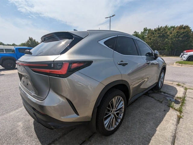 Lexus NX 2023