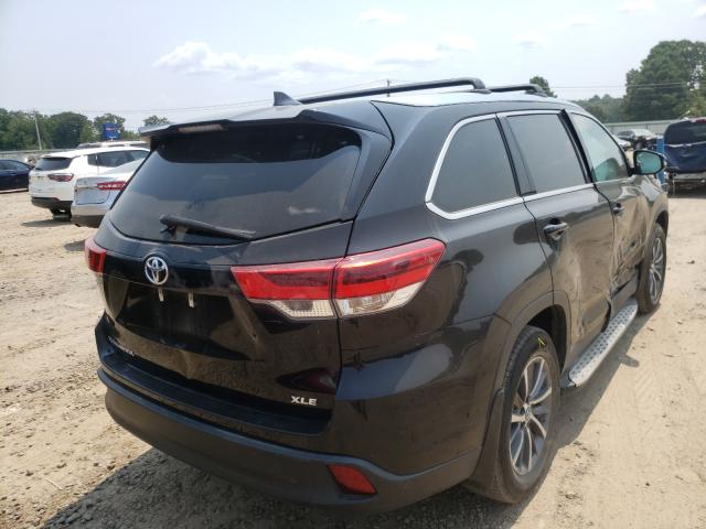 Toyota Highlander III 2019