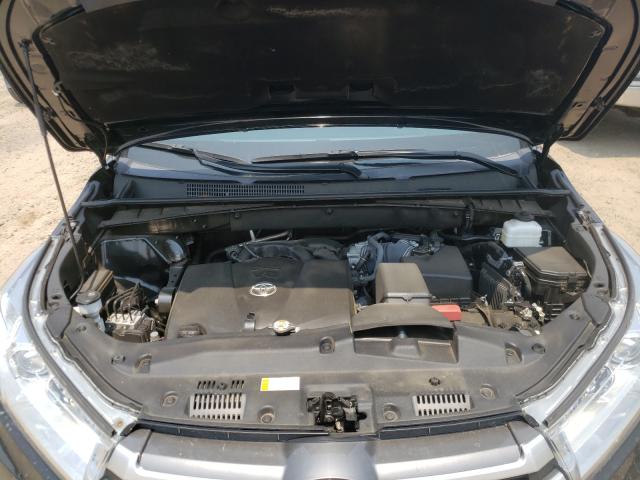 Toyota Highlander III 2019