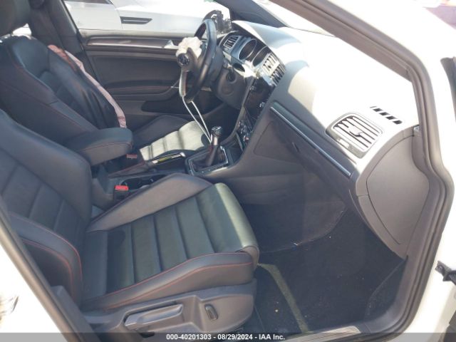 Volkswagen Golf GTI 2021