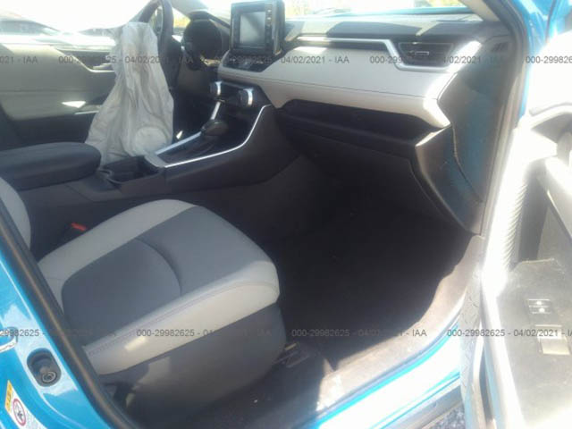 Toyota RAV4 V (XA50) 2021