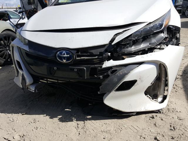 Toyota Prius Prime IV (XW50) 2017
