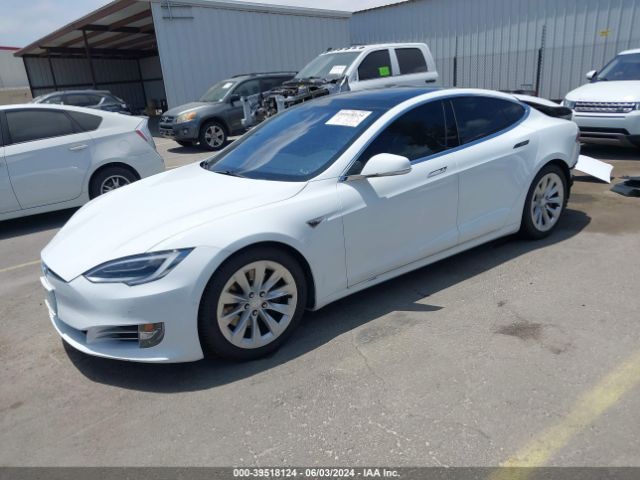 Tesla Model S 2016