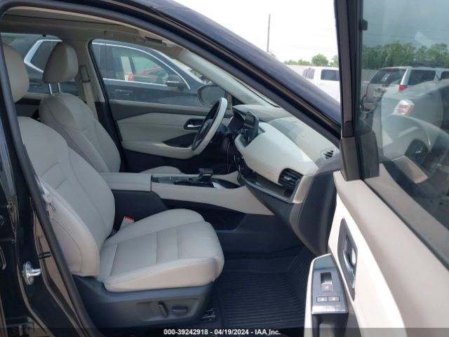 Nissan Rogue 2023