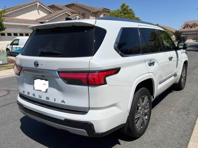Toyota Sequoia 2023