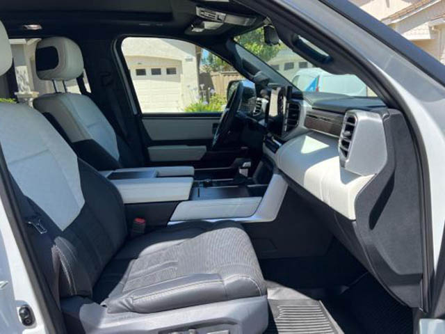 Toyota Sequoia 2023