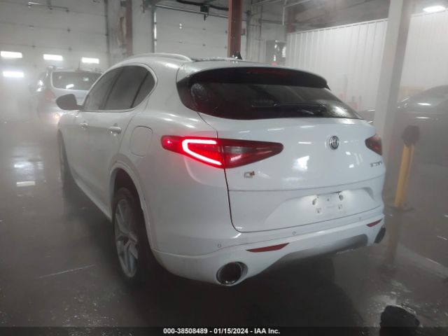 Alfa Romeo Stelvio 2020