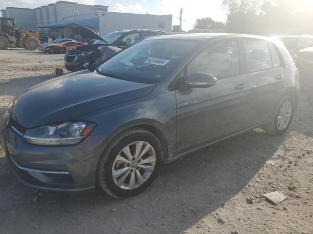 Volkswagen Golf 2021