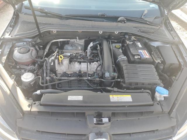 Volkswagen Golf 2021