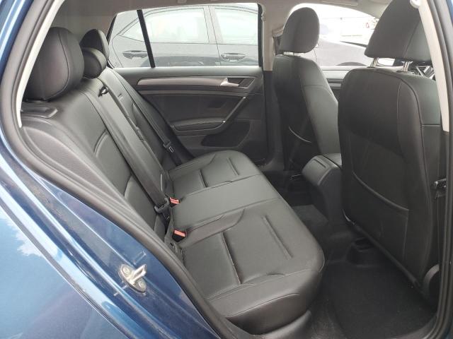 Volkswagen Golf 2021