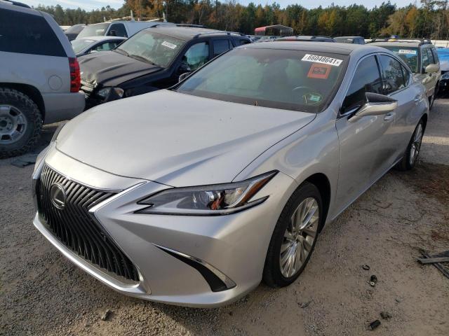 Lexus ES 2020