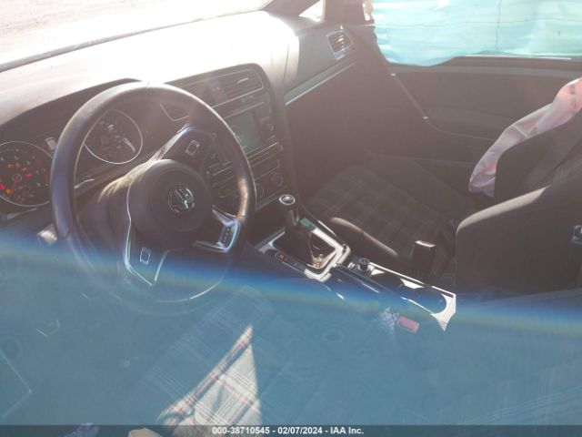 Volkswagen Golf GTI 2021