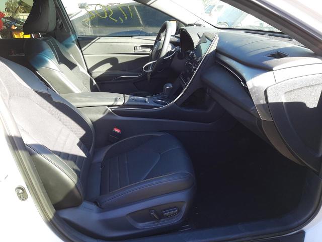 Toyota Avalon V 2021