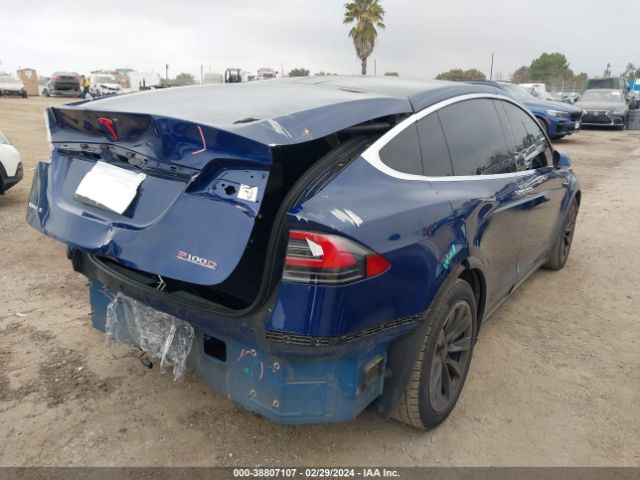 Tesla Model X 2018
