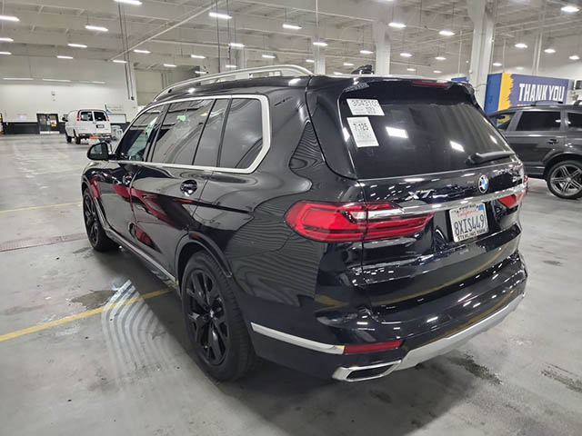 BMW X7 2021