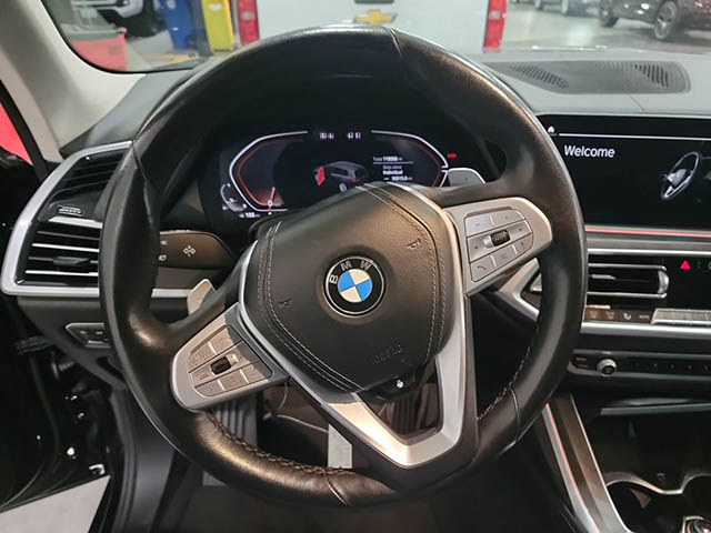 BMW X7 2021