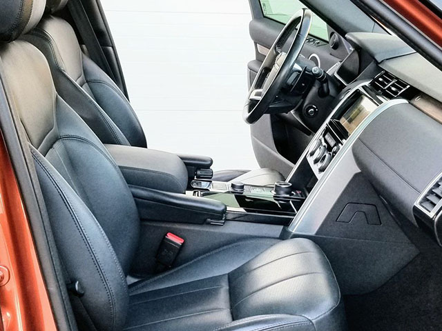 Land Rover Discovery 2019