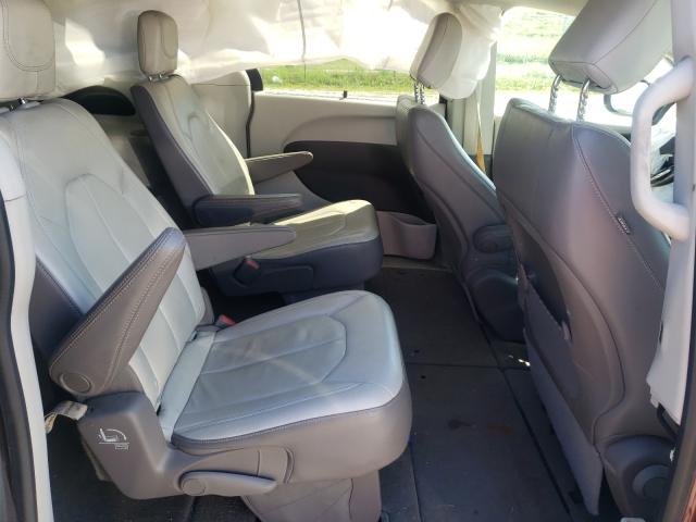 Chrysler Pacifica RU 2017