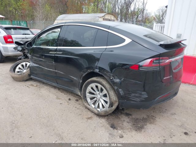 Tesla Model X 2018