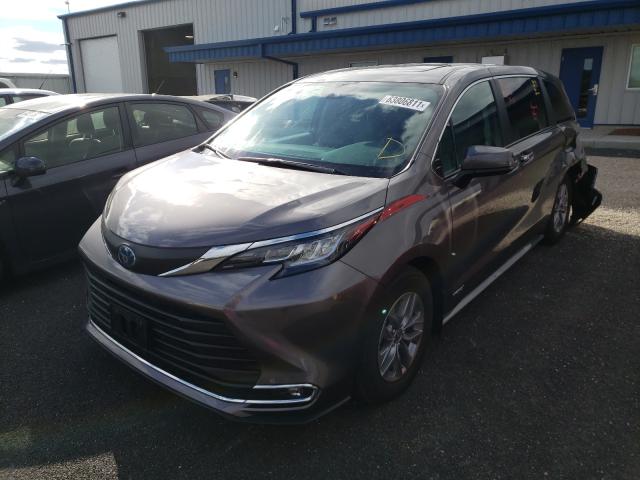 Toyota Sienna IV 2021