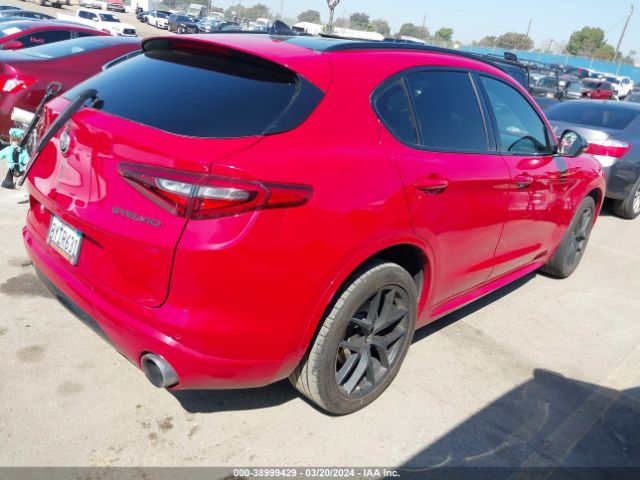 Alfa Romeo Stelvio 2021