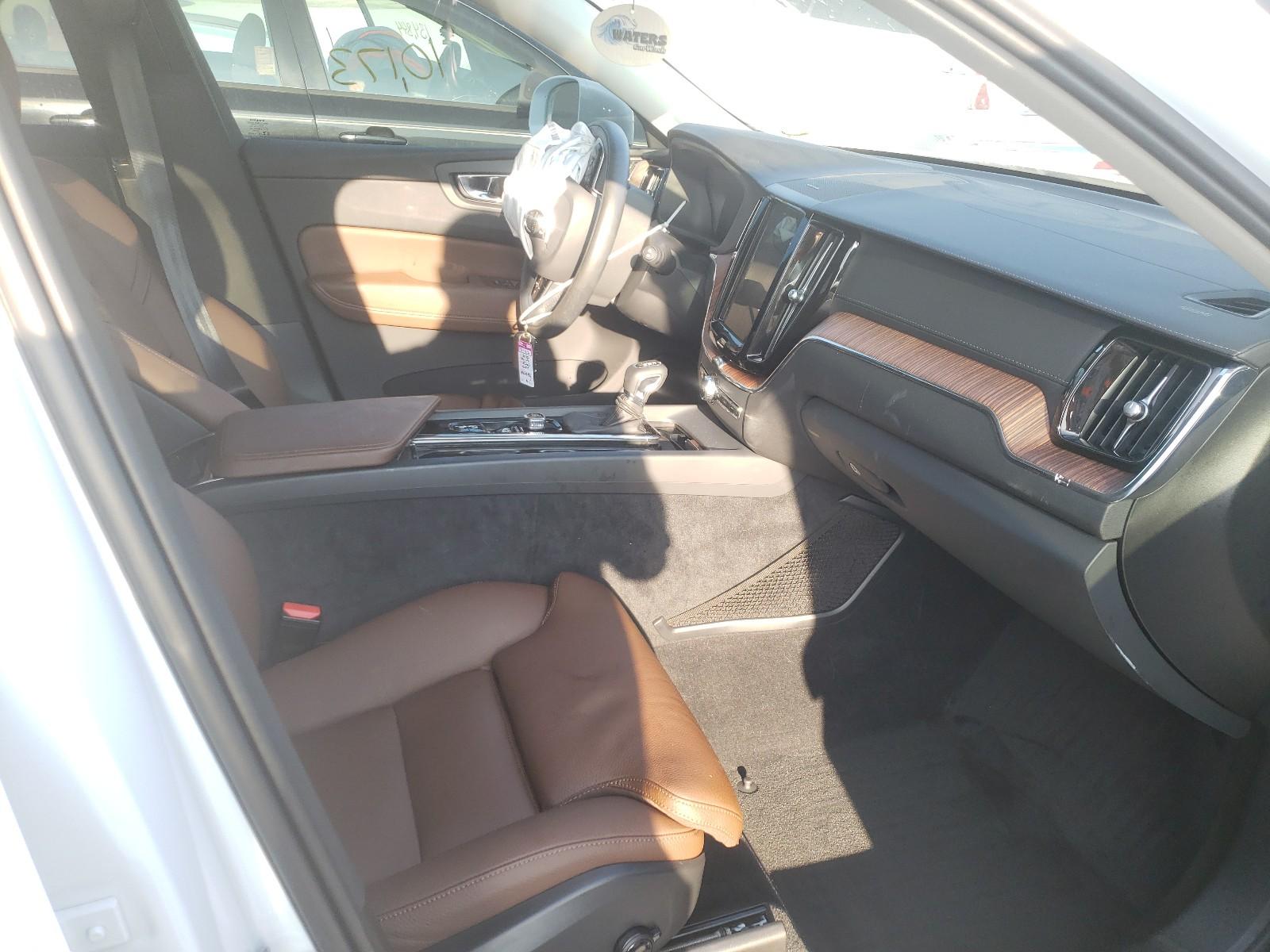 Volvo XC60 II 2021