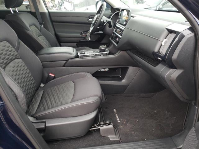 Nissan Pathfinder V 2022