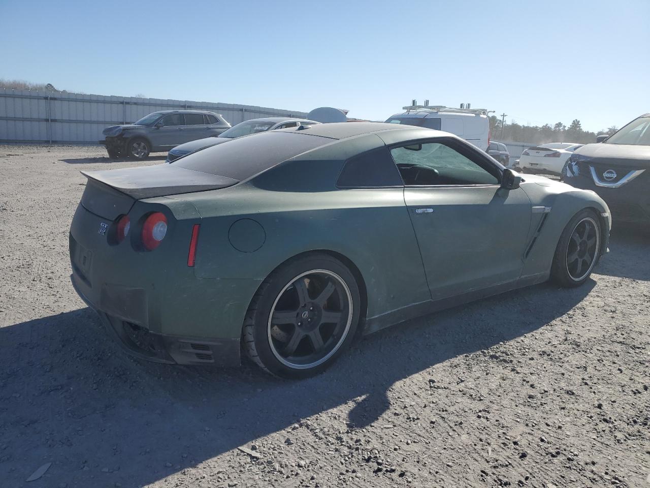 Nissan GT-R 2013