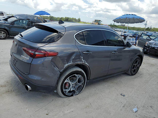 Alfa Romeo Stelvio 2018