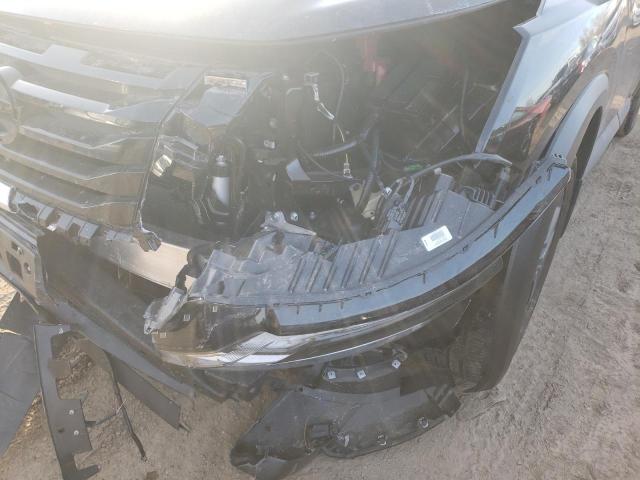 Nissan Pathfinder V 2022