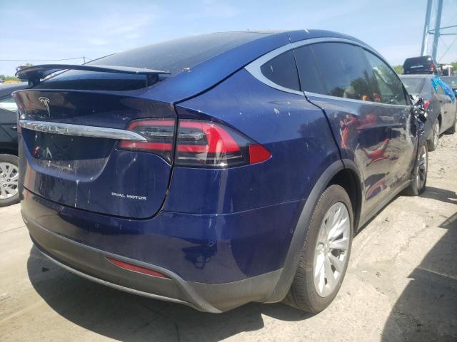 Tesla Model X 2021
