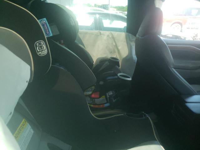 Tesla Model X 2021