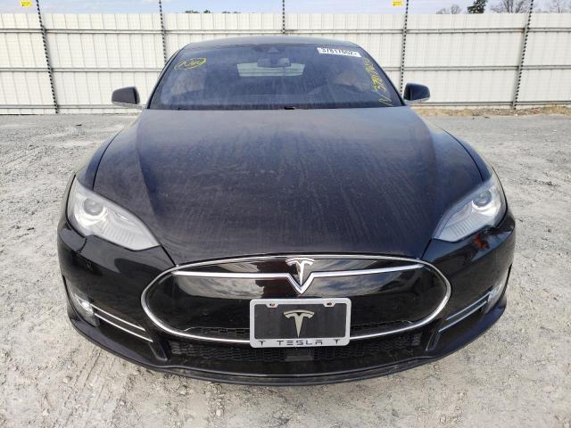 Tesla Model S 2015