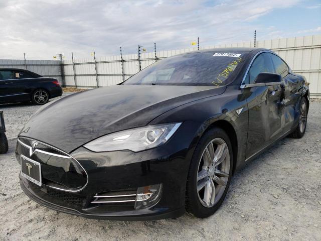 Tesla Model S 2015