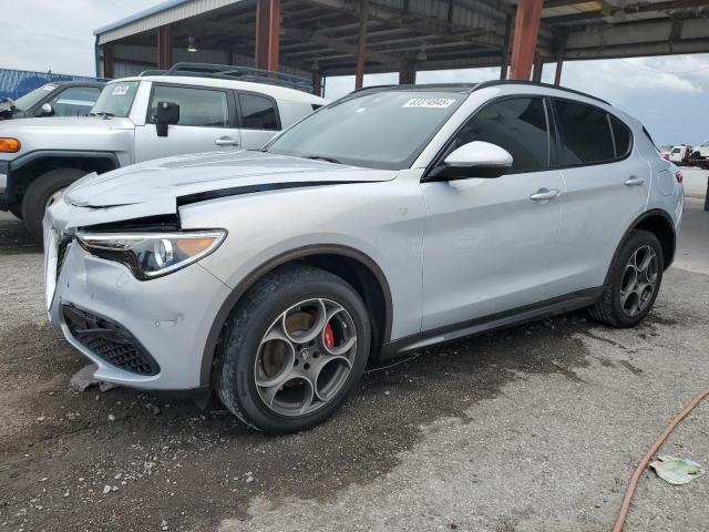 Alfa Romeo Stelvio 2022