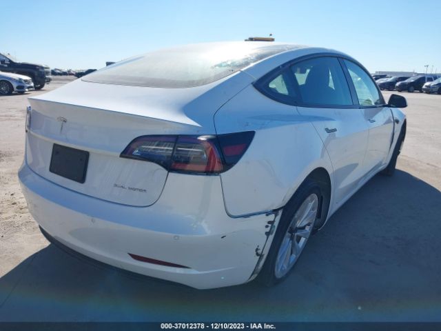 Tesla Model 3 2022