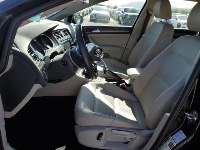Volkswagen Golf 2021