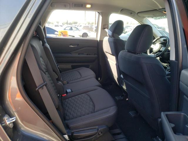 Nissan Pathfinder V 2022